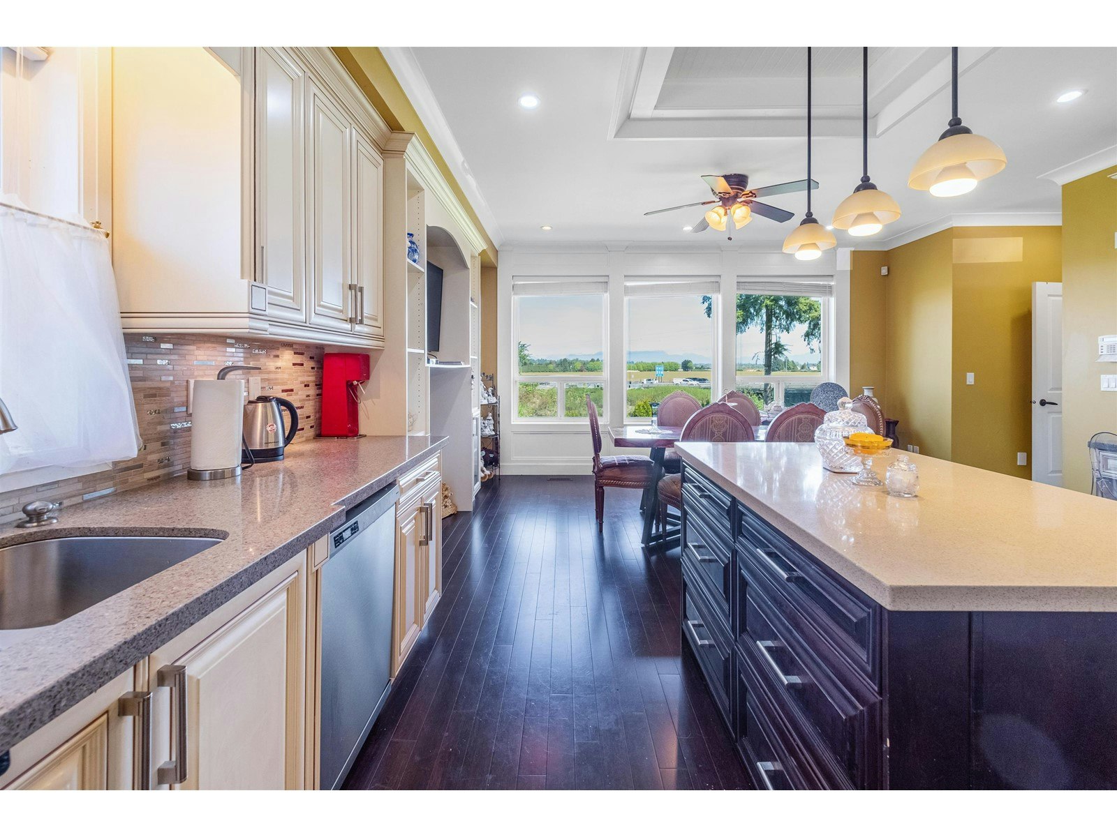 14635 36b Avenue, Surrey, BC, V4P 0E3