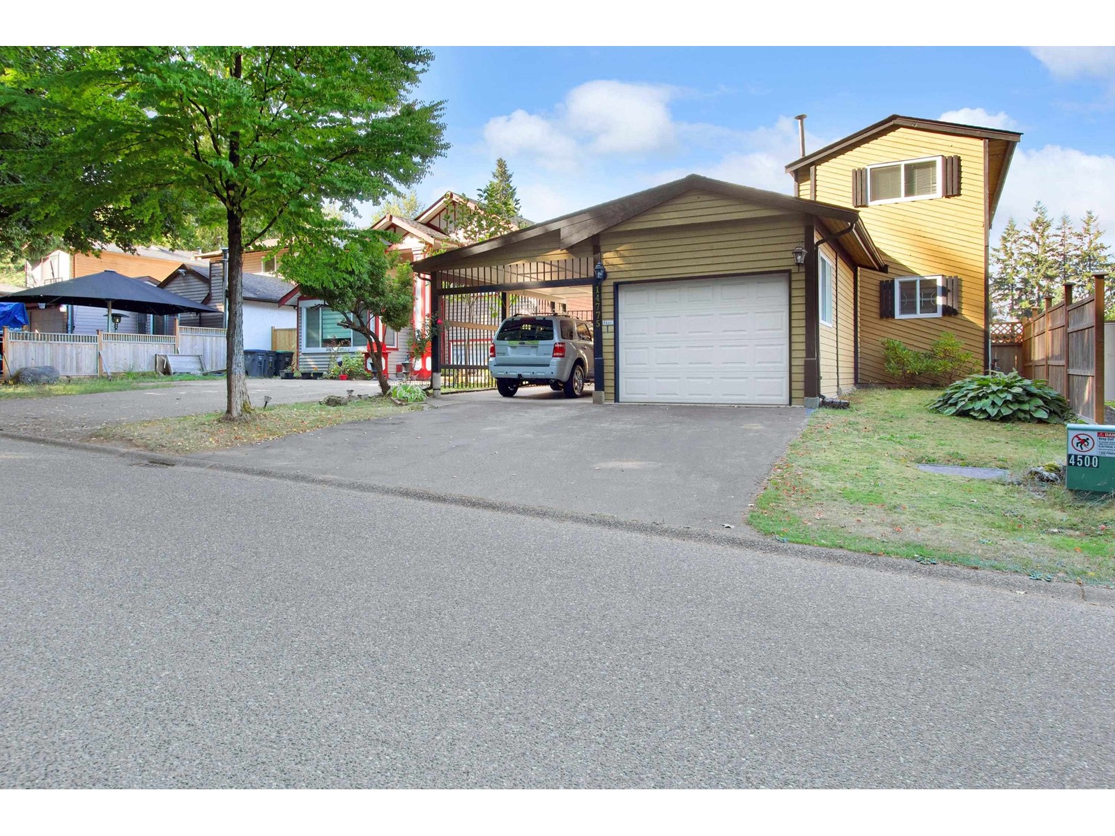 14775 101 Avenue, Surrey, BC, V3R 7H7