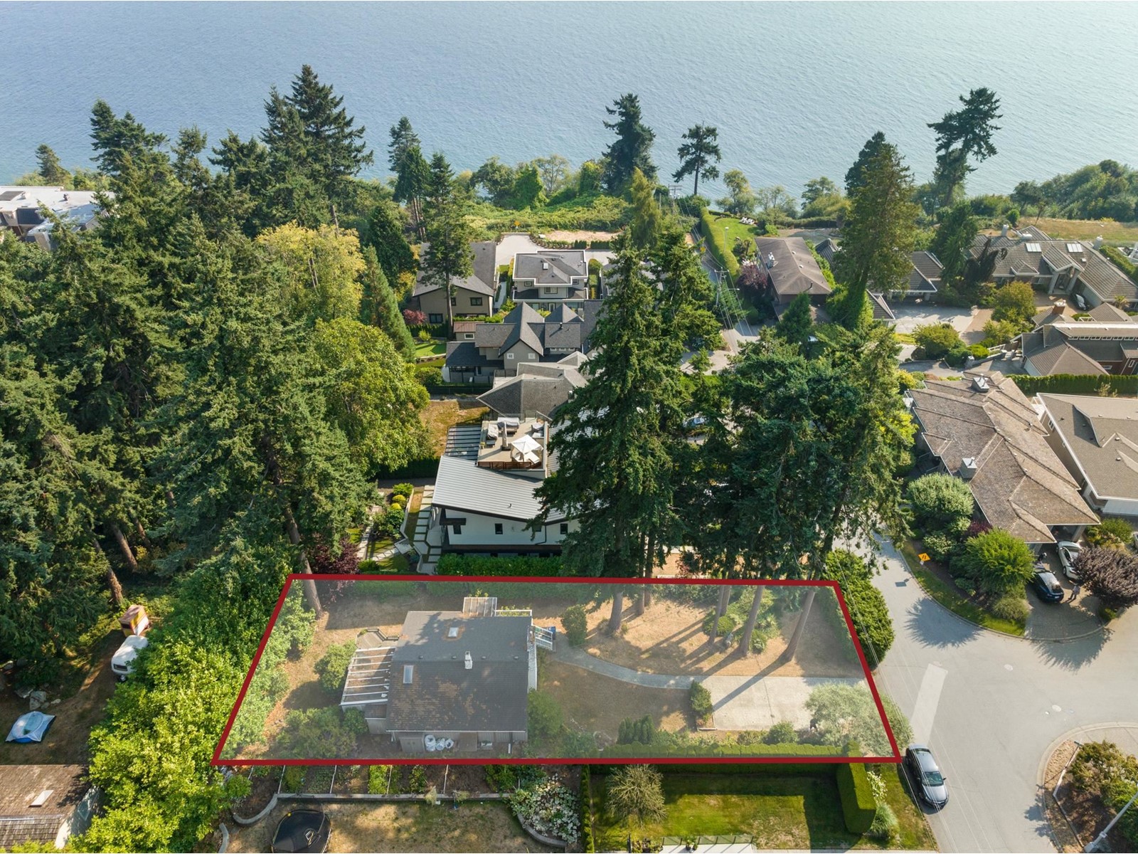 1330 132b Street, Surrey, BC, V4A 4C3