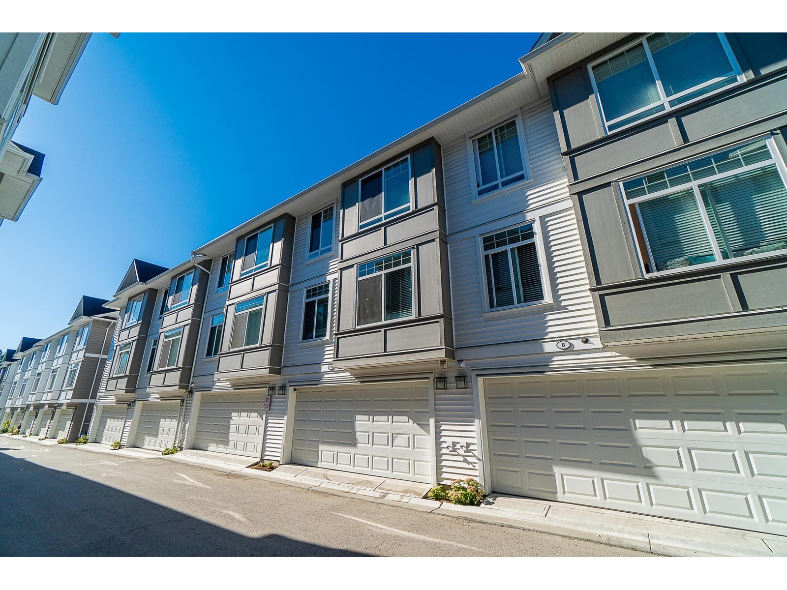9-11267 133 Street, Surrey, BC, V3R 0E3