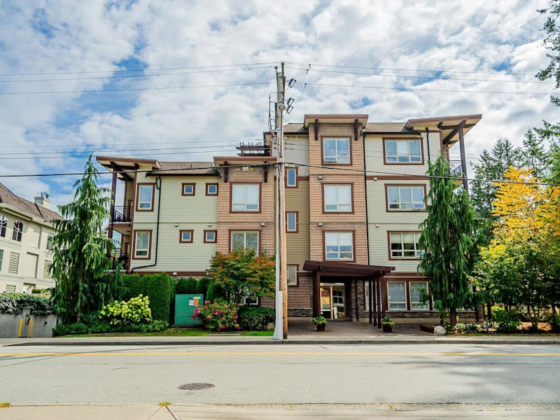 305 - 15268 18th Avenue, Surrey BC V4A 1W8