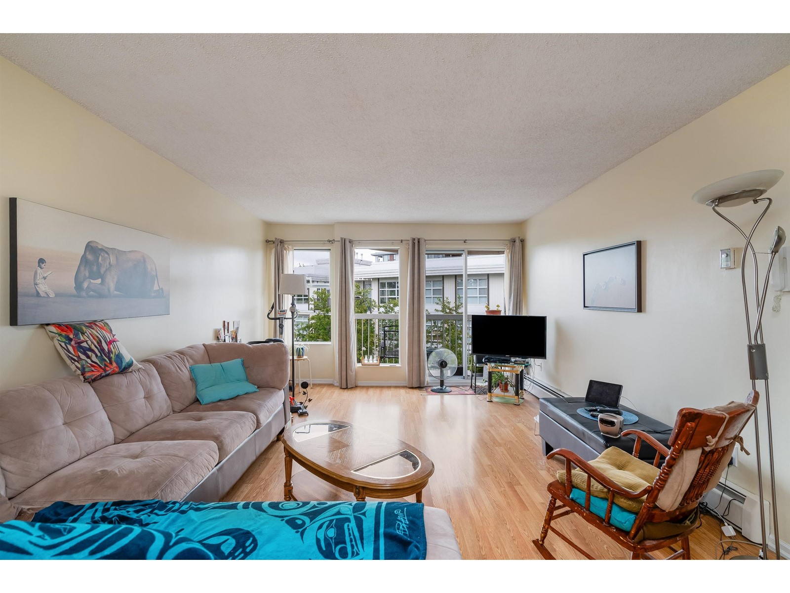303-1860 East Southmere Crescent, Surrey, BC, V4A 6Y7