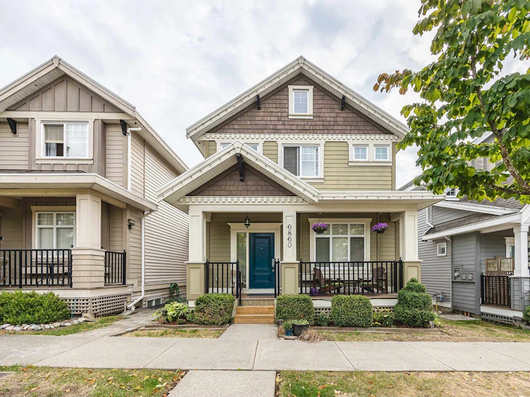 6860 195a Street, Surrey, BC, V4N 5Y9