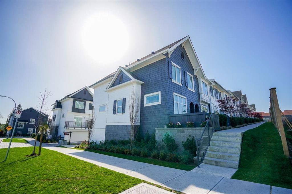 15-13636 81a, Surrey, BC, V3W 1H9