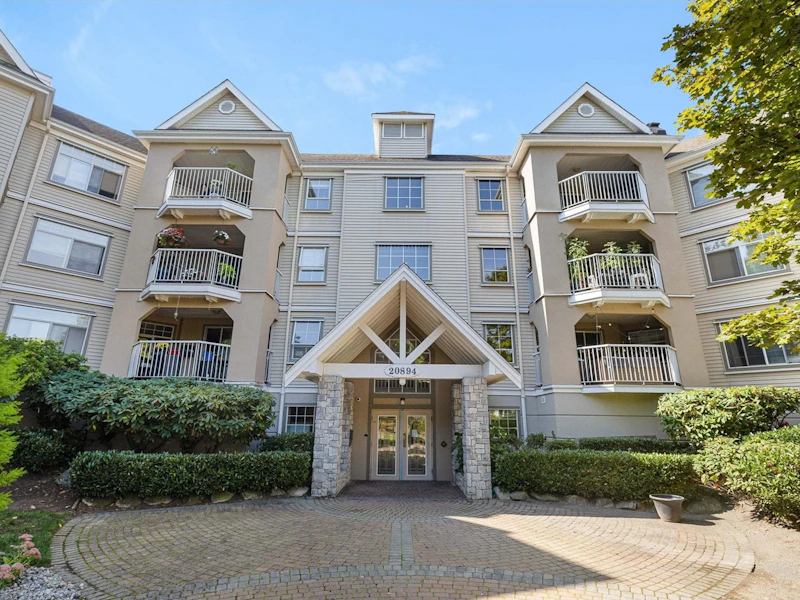 318 - 20894 57th Avenue, Langley BC V3A 8M7