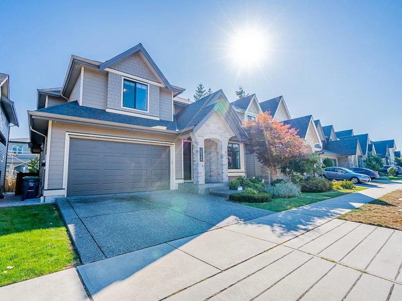 16748 22nd Avenue, Surrey BC V3Z 0M3