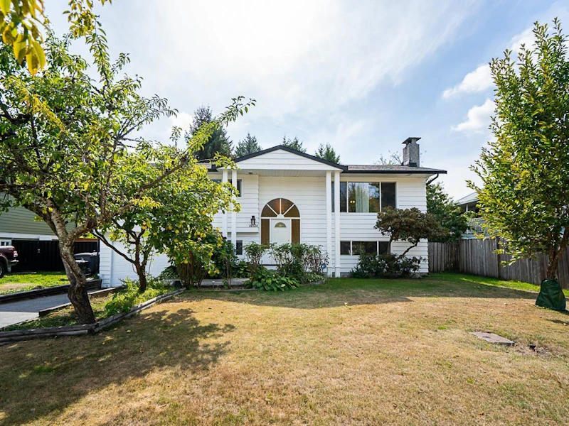 14524 109th Avenue, Surrey BC V3R 1Y3
