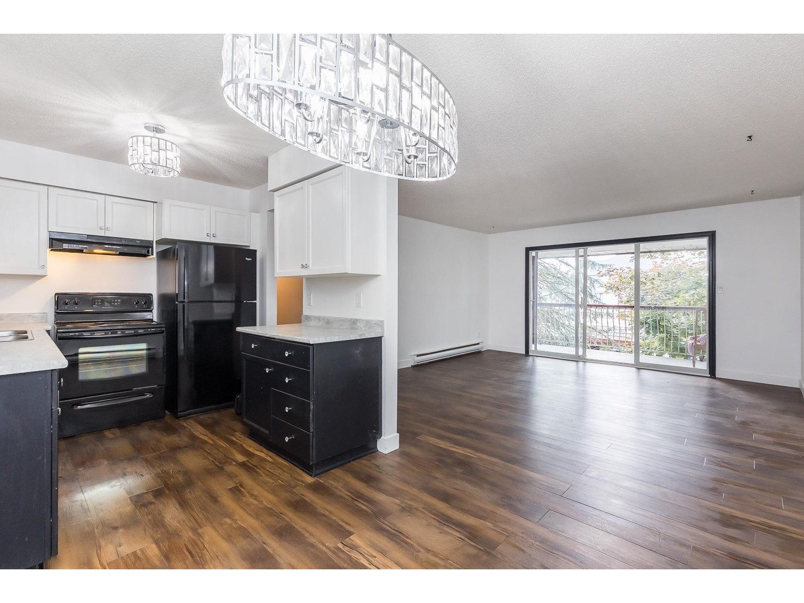 202-31855 Peardonville, Abbotsford, BC, V2T 1L5