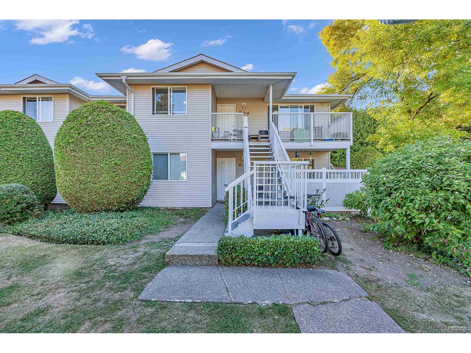 607-13923 72, Surrey, BC, V3W 2P6