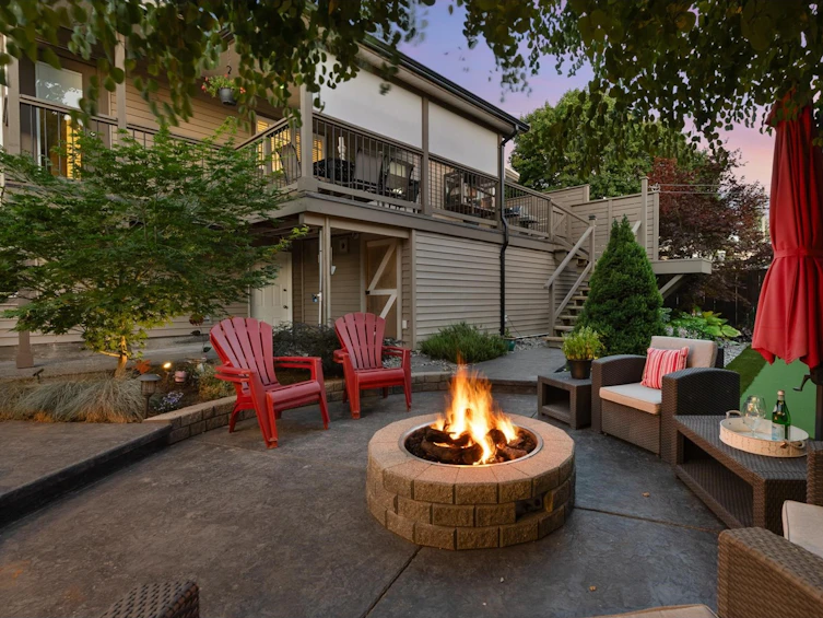 8657 111 Street, Delta, BC, V4C 4N5