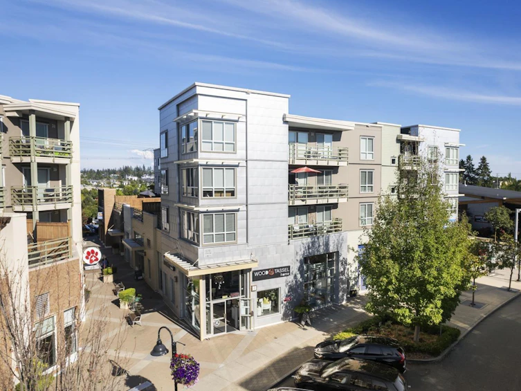 212-15795 Croydon Drive, Surrey, BC, V3Z 2L6