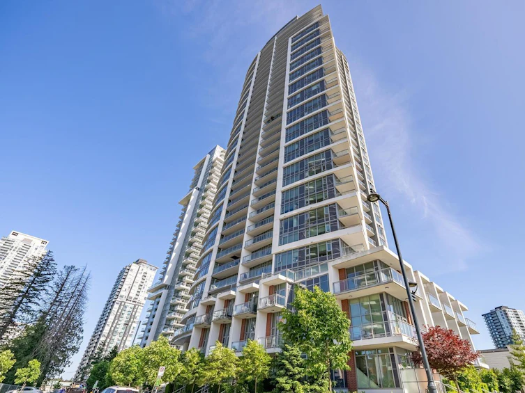 1601-13308 Central, Surrey, BC, V3T 0M4