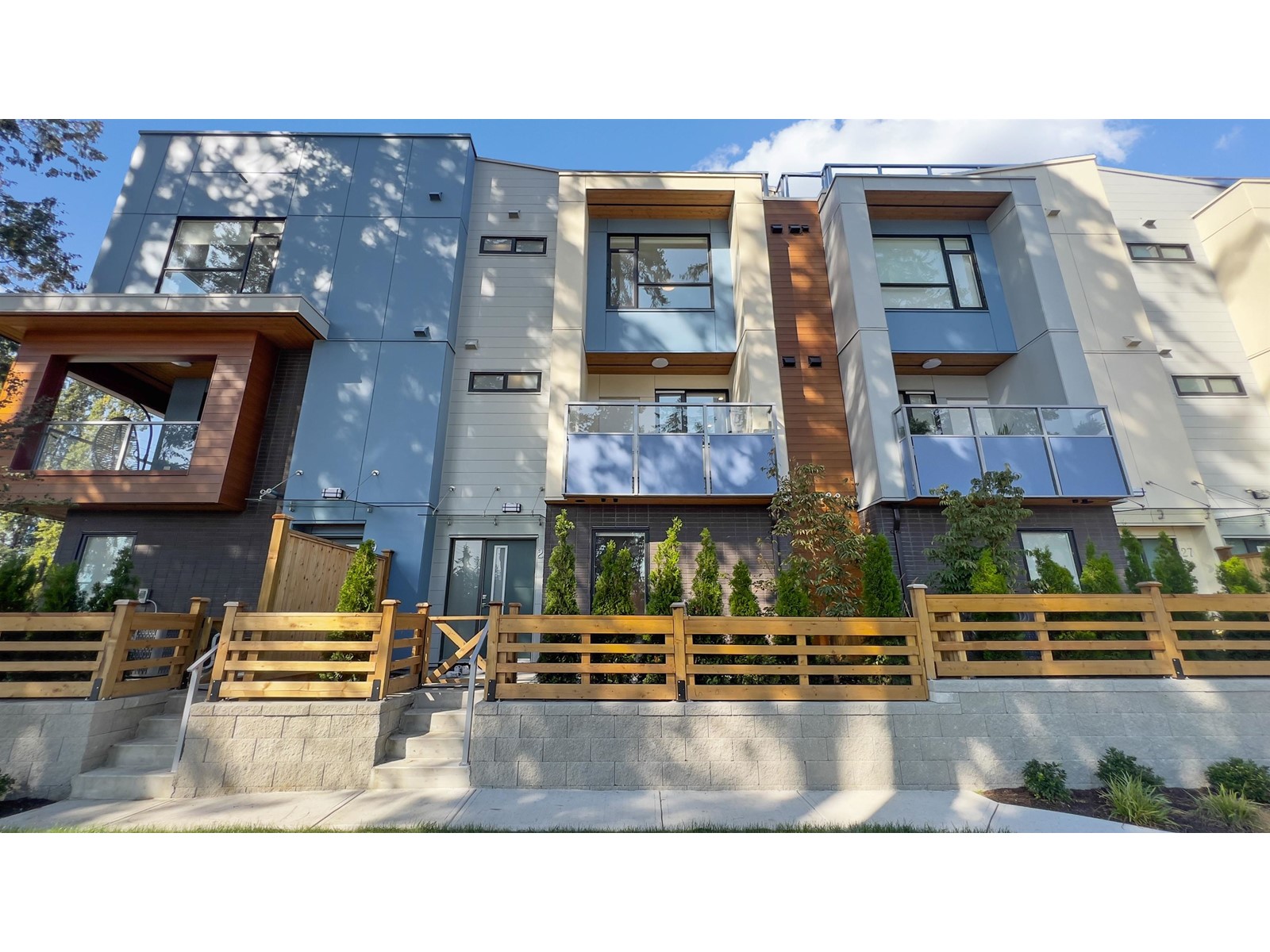 28-5858 132, Surrey, BC, V3X 1N1