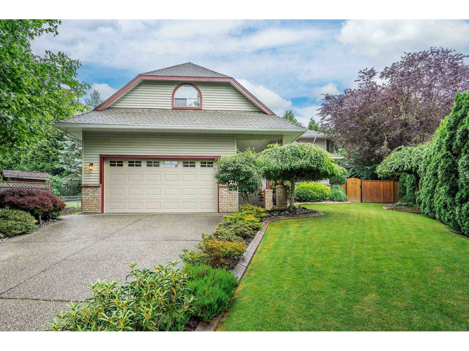 14174 84b Avenue, Surrey, BC, V3W 0W5