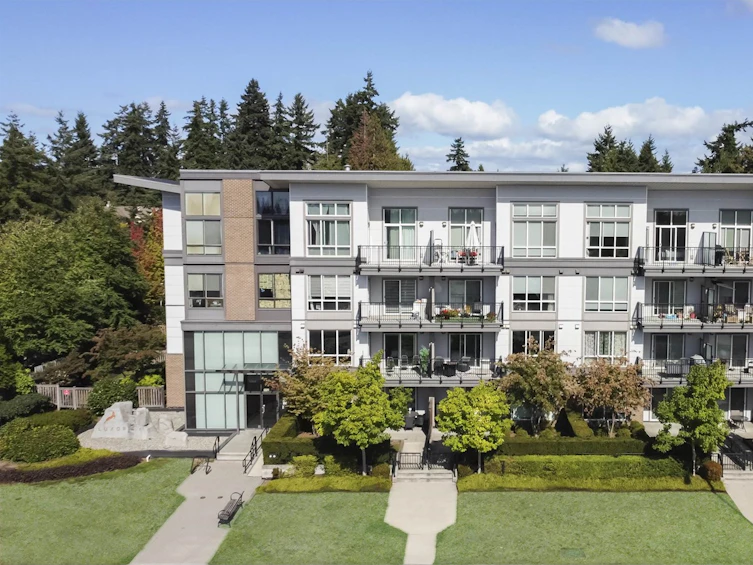 417-12039 64, Surrey, BC, V3W 3M5
