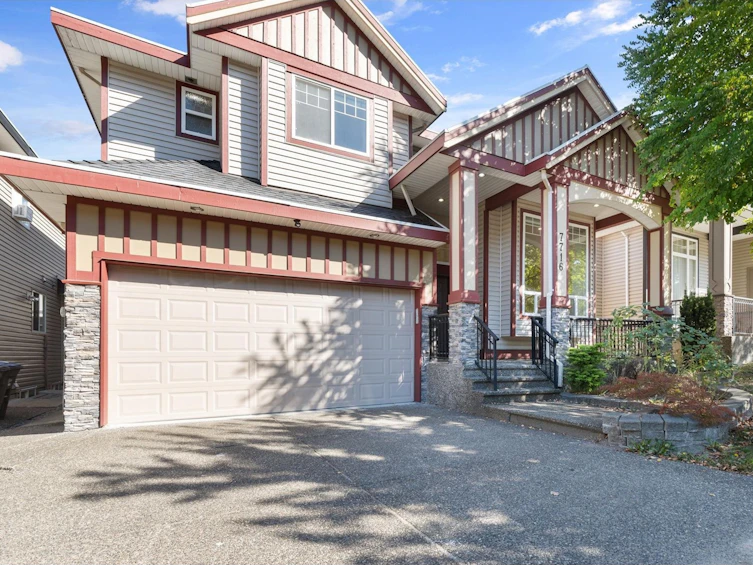 7716 146 Street, Surrey, BC, V3S 2T6