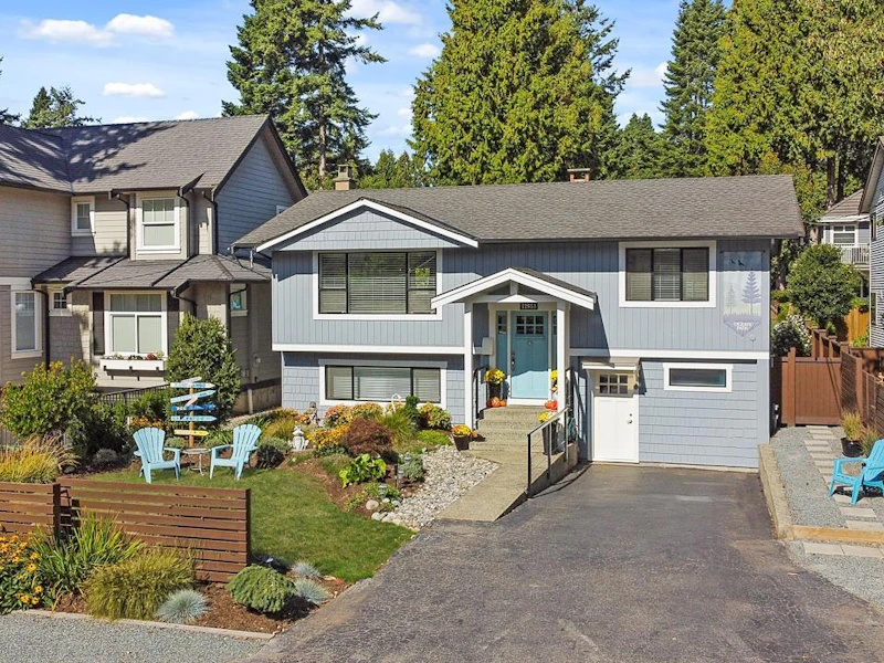 12653 15a Avenue, Surrey BC V4A 1L8
