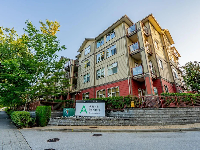 105 - 2511 King George Boulevard, Surrey BC V4P 0C7