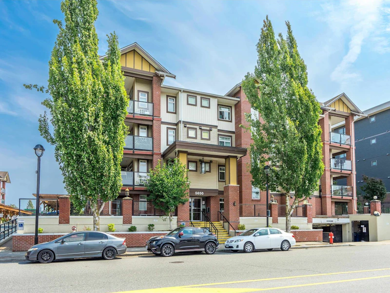 404 - 5650 201a Street, Langley BC V3A 0B3