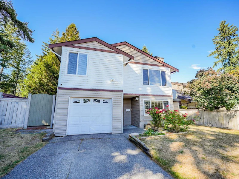 12233 80b Avenue, Surrey BC V3W 7R5