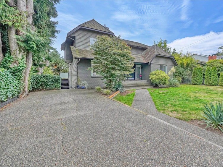 13036 Marine Drive, Surrey, BC, V4A 1E4