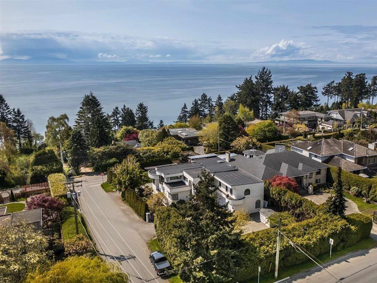 13986 Marine Drive, Surrey, BC, V4B 1A5