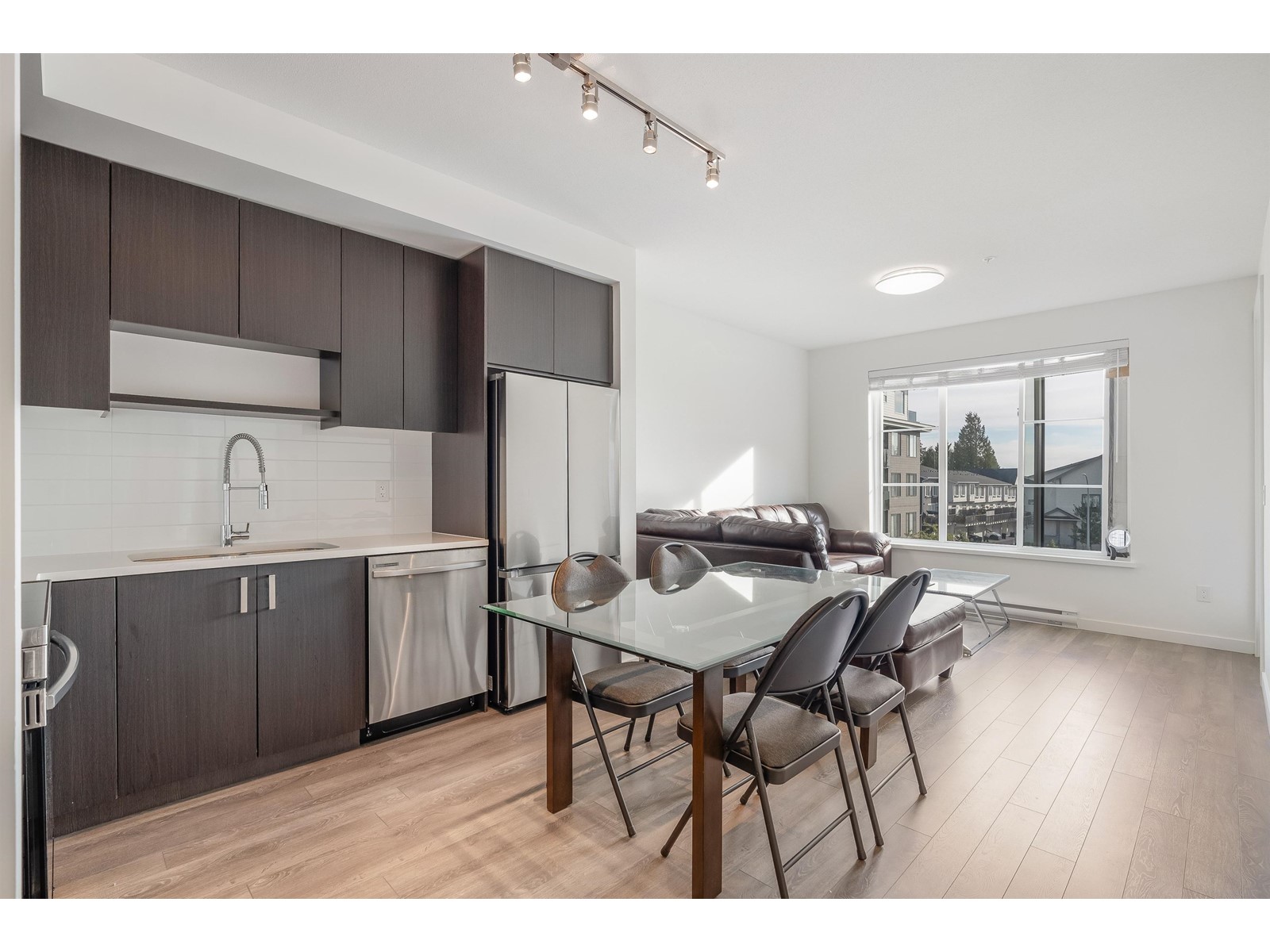 314-15825 85, Surrey, BC, V4N 6W9