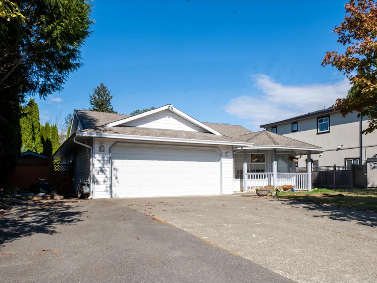 16119 95a Avenue, Surrey, BC, V4N 2P2