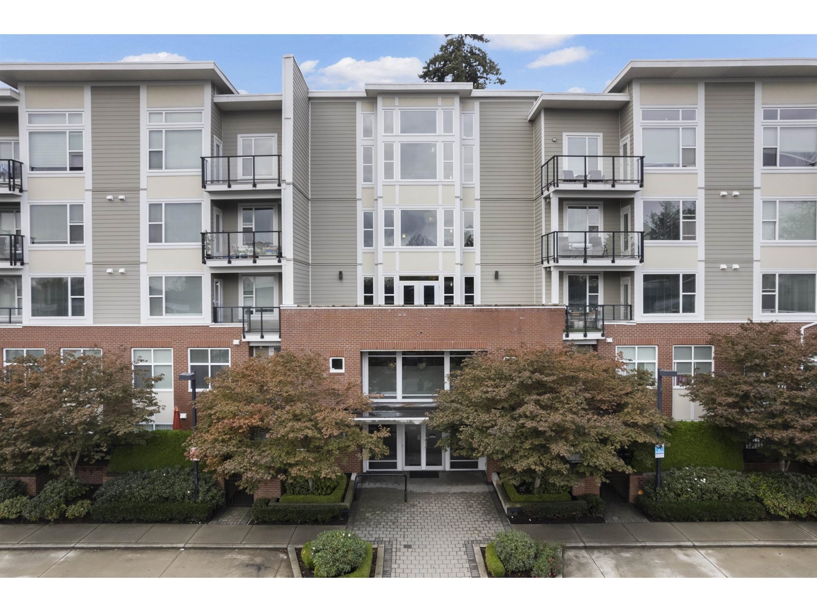 409-15956 86a Avenue, Surrey, BC, V4N 6N8