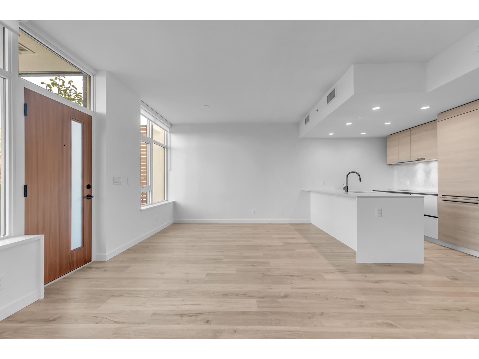 TH17-13428 105, Surrey, BC, V3T 2B2 - 8