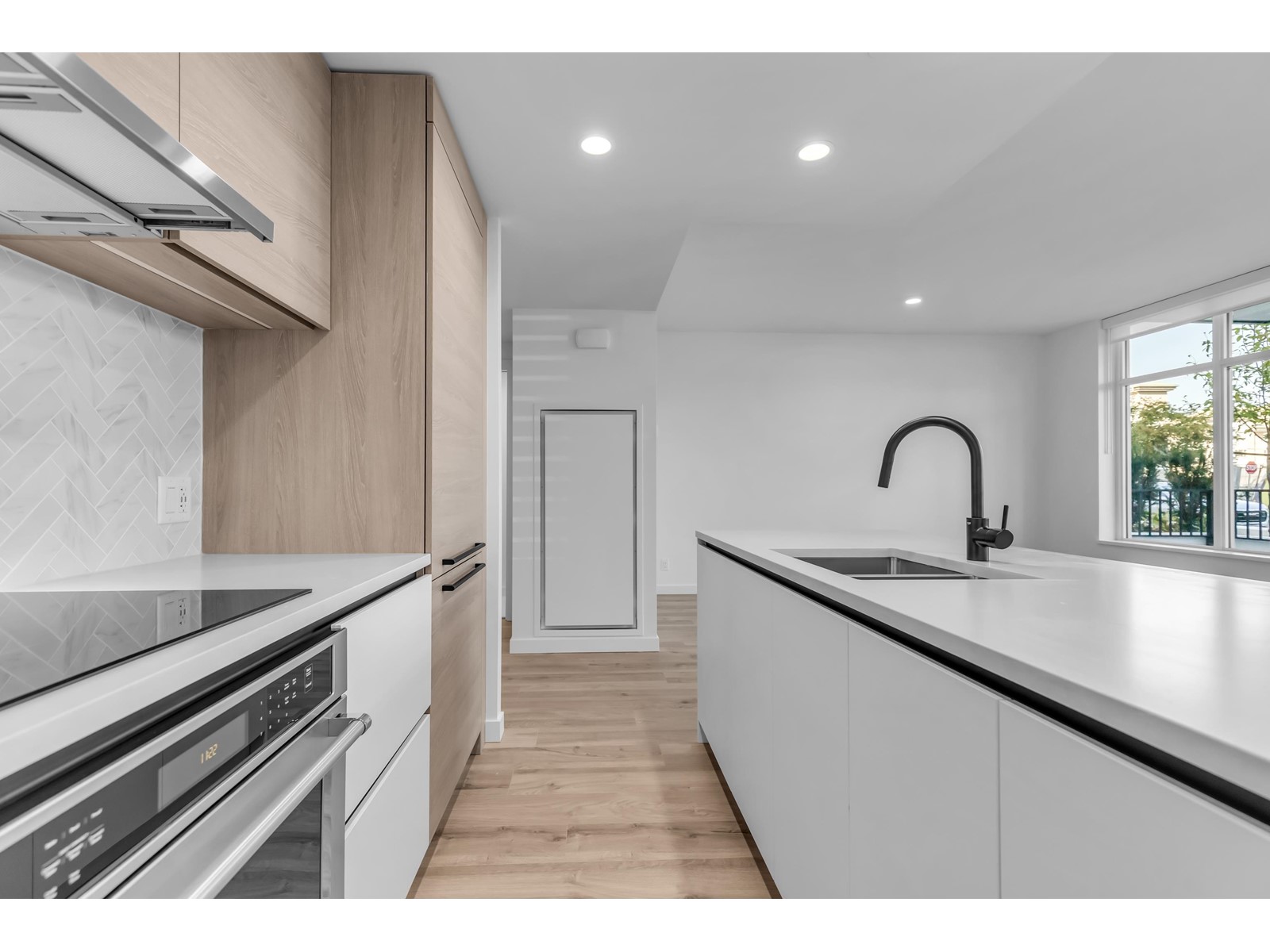 TH17-13428 105, Surrey, BC, V3T 2B2 - 19