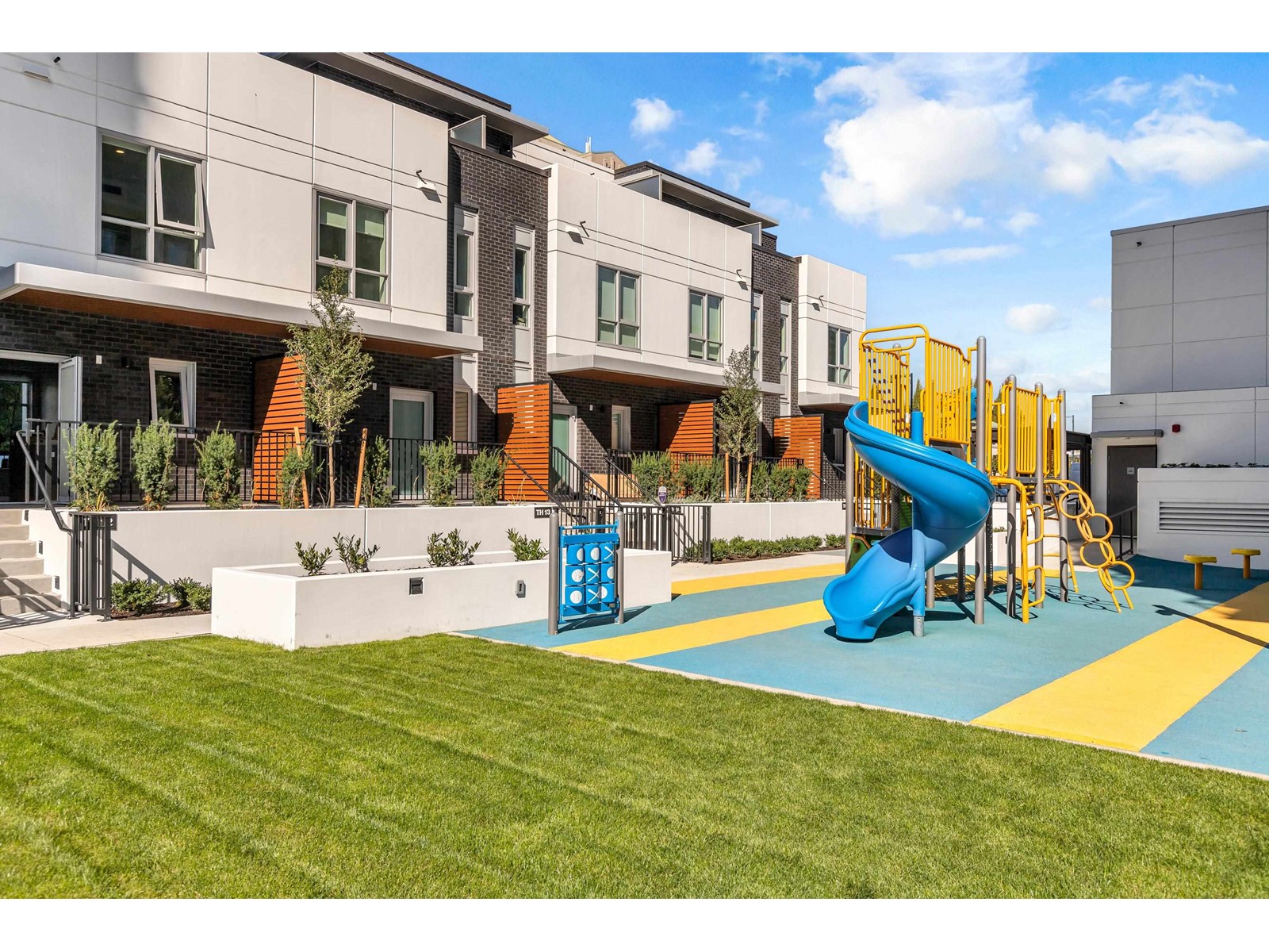 TH17-13428 105, Surrey, BC, V3T 2B2 - 39