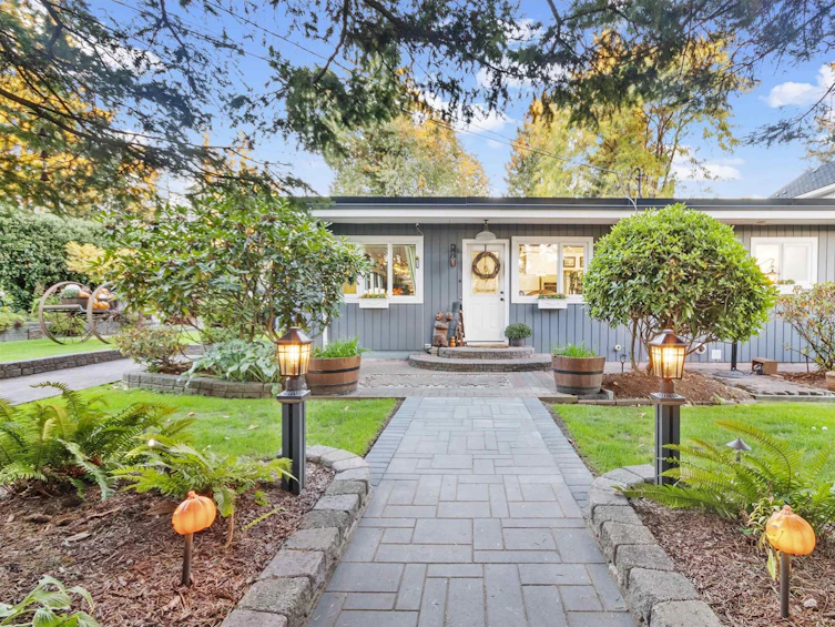 13270 58 Avenue, Surrey, BC, V3W 1M4