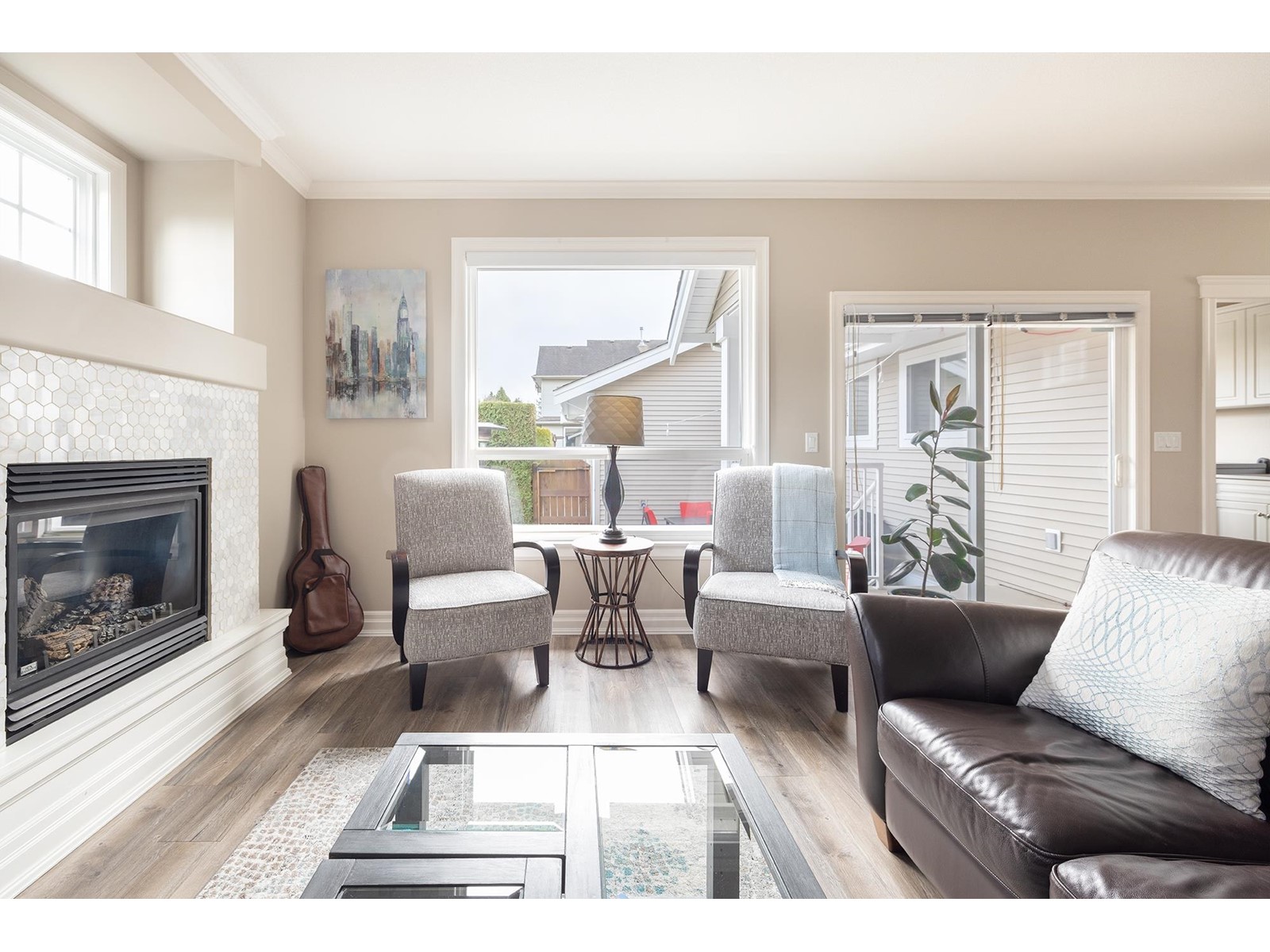 15696 24 Avenue, Surrey, BC, V4A 2J7