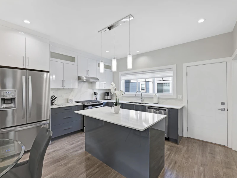 22 - 19501 74th Avenue, Surrey BC