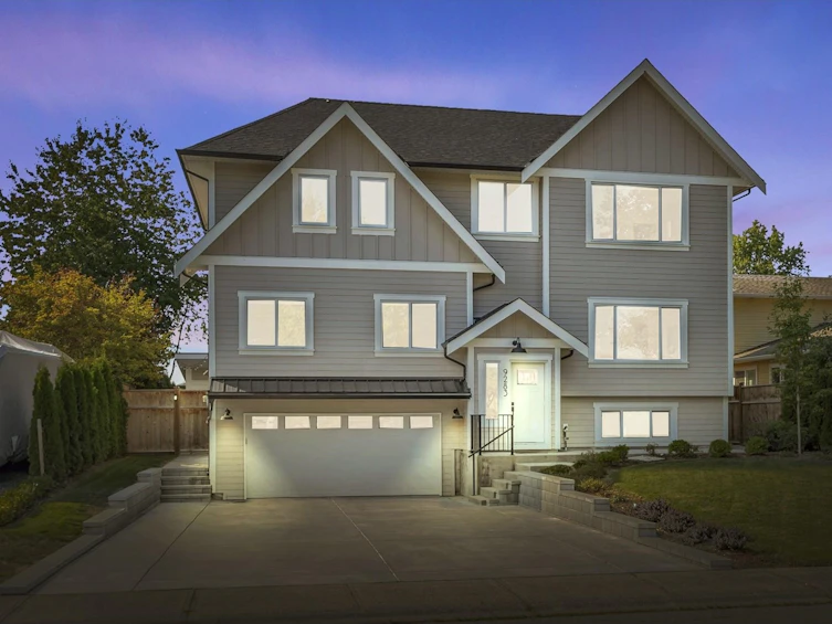 9283 212b Street, Langley, BC, V1M 1K9