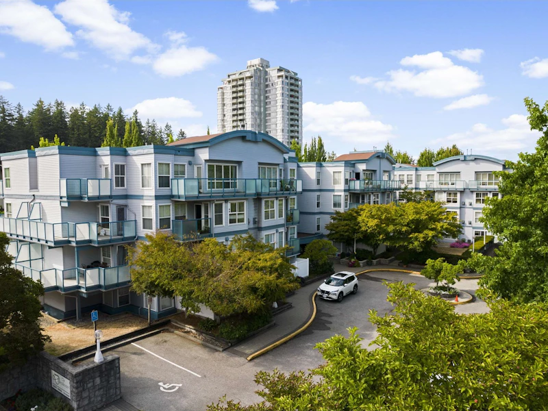 315 - 14885 100th Avenue, Surrey BC V3R 0W1
