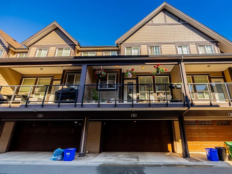 30-14877 60, Surrey, BC, V3S 1R8