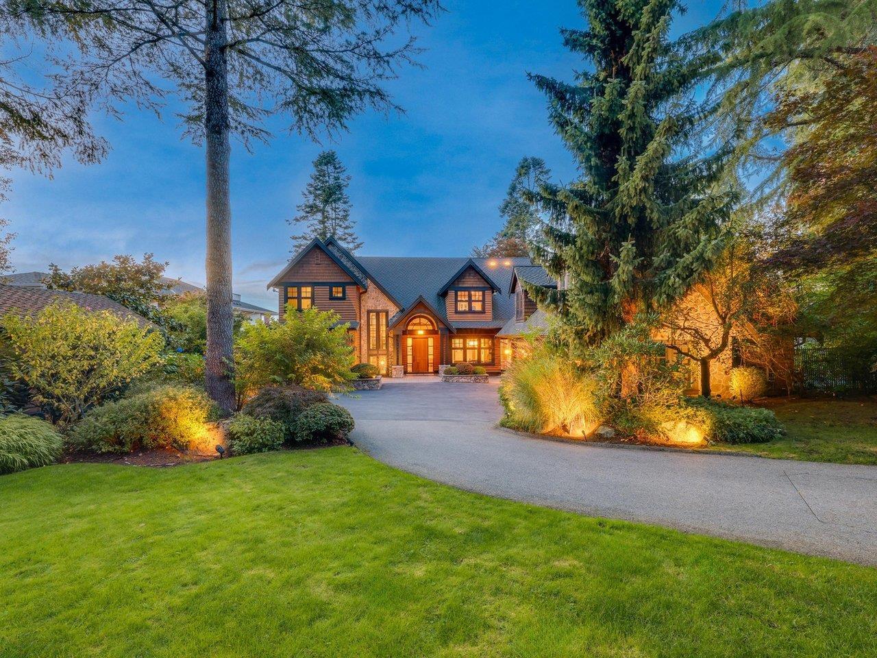 2737 Crescent Drive, Surrey, BC, V4A 3J9
