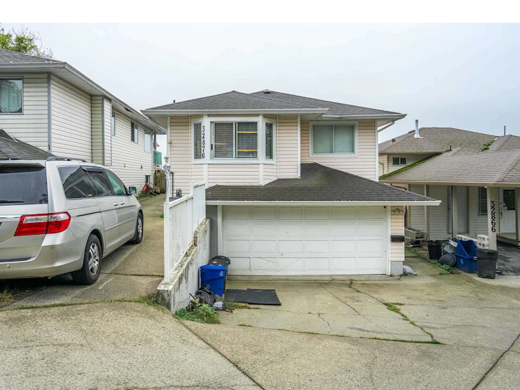 32870 1st Avenue, Mission, BC, V2V 1E7