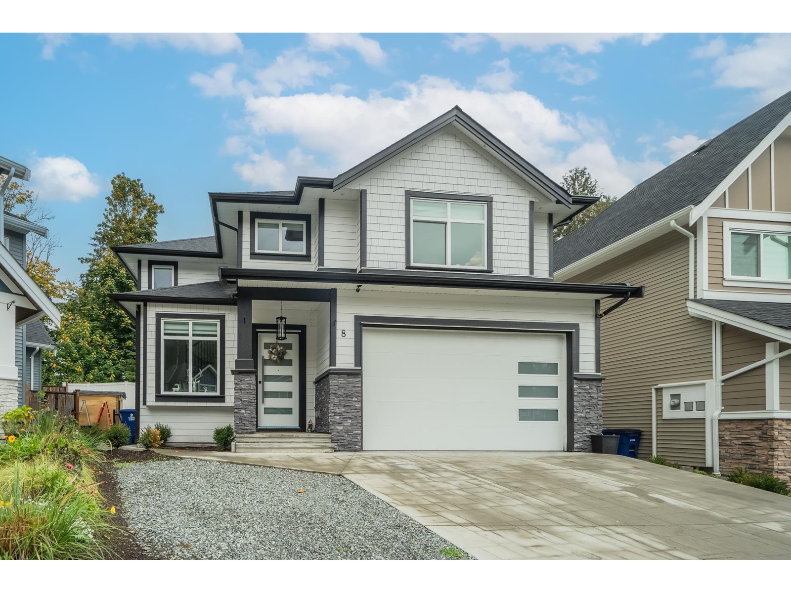 8-4581 Sumas Mountain, Abbotsford, BC, V3G 2H9