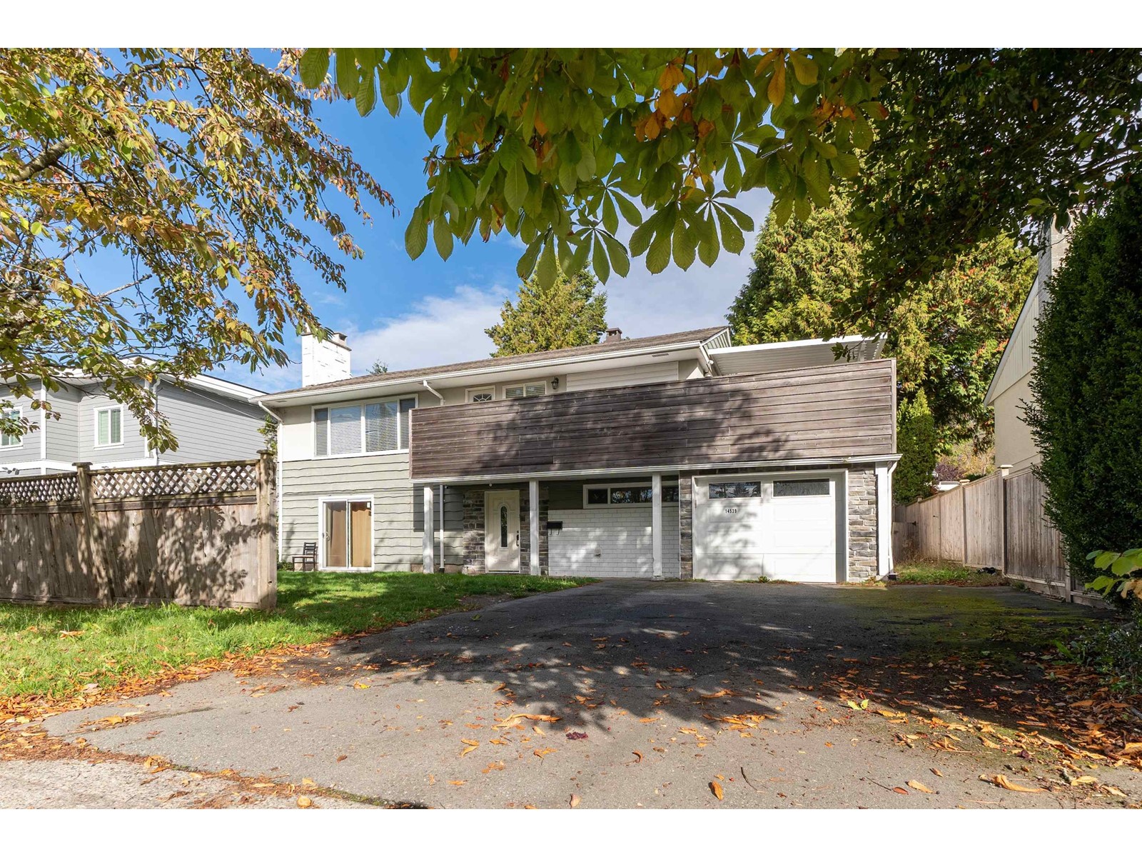 14539 16 Avenue, Surrey, BC, V4A 1R3