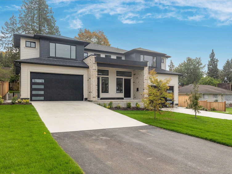 1-10330 Main, Delta, BC, V4C 2P4