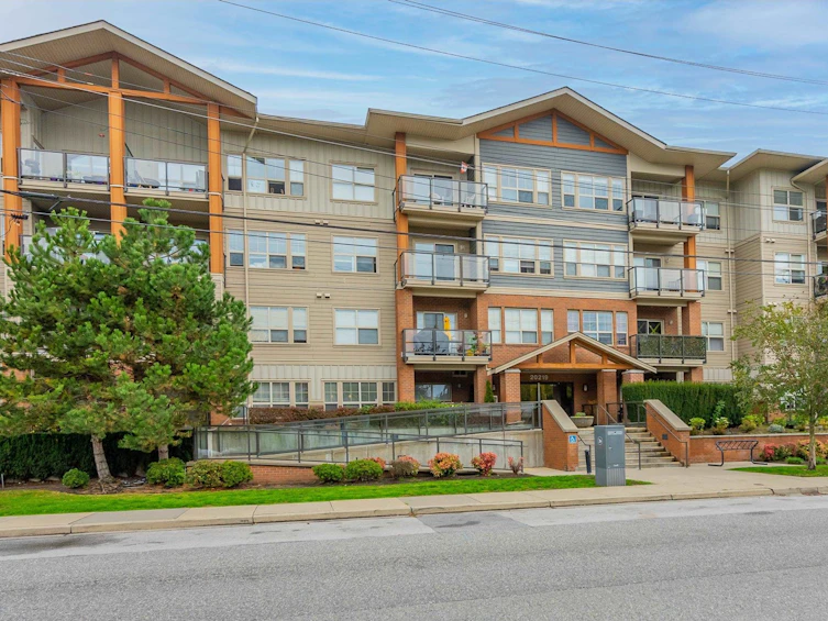 417-20219 54a, Langley, BC, V3A 0C7
