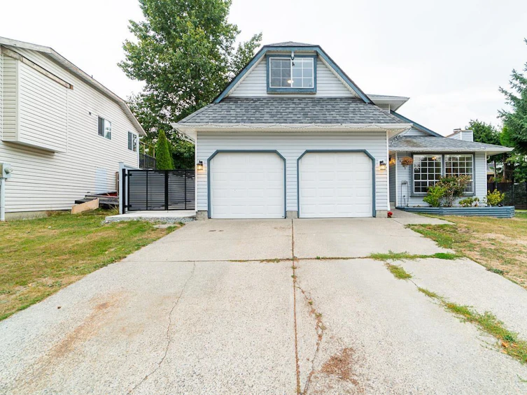 14285 67 Avenue, Surrey, BC, V3W 0P5