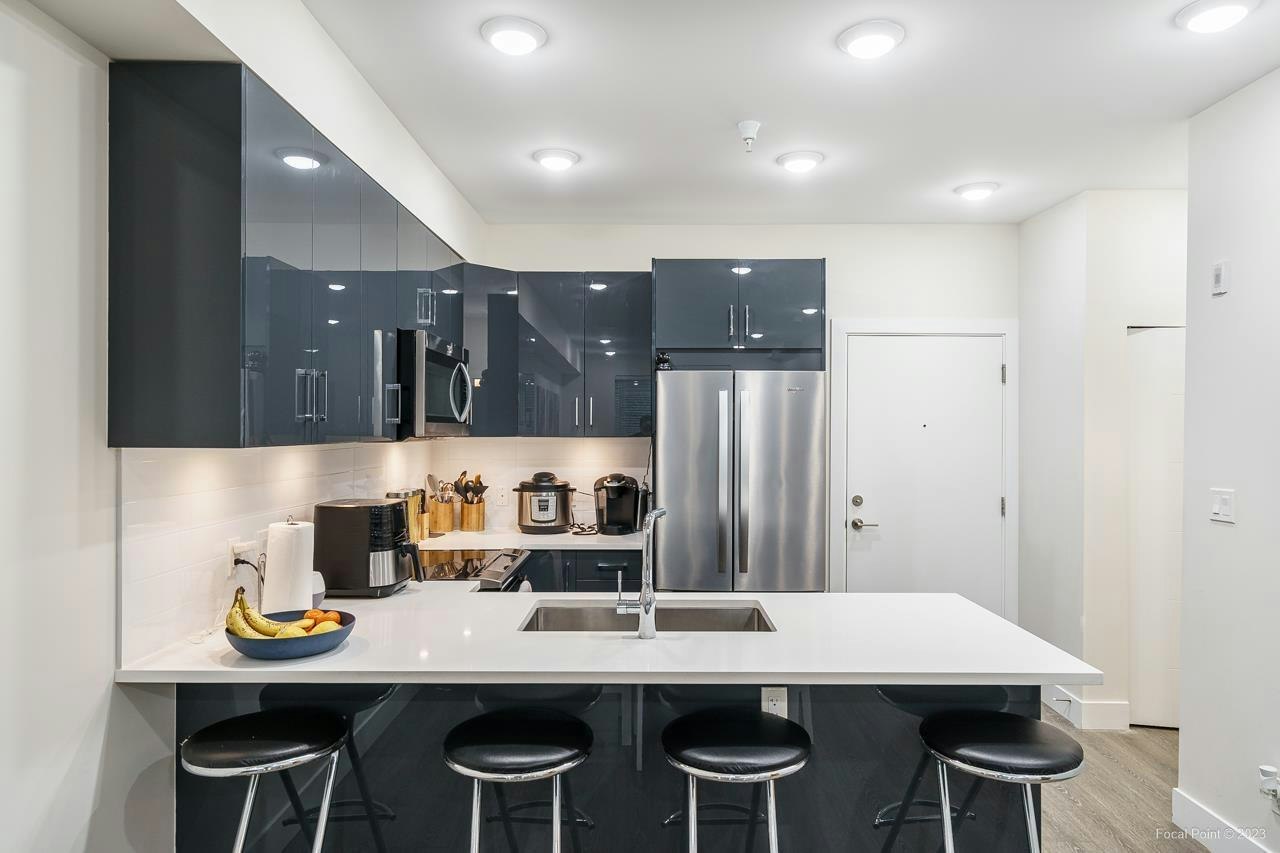 305-15351 101, Surrey, BC, V3R 0G2