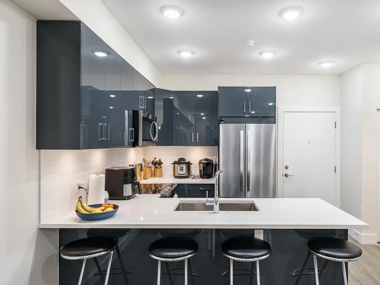 305-15351 101, Surrey, BC, V3R 0G2