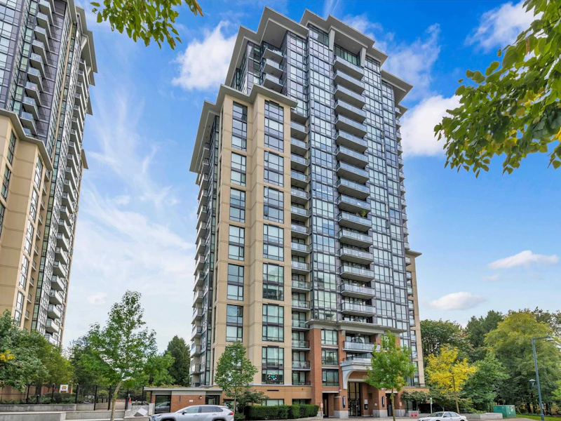 909 - 13380 108th Avenue, Surrey BC V3T 0E7