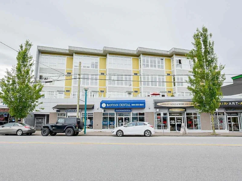 411 - 20238 Fraser Highway, Langley BC V3A 4E6