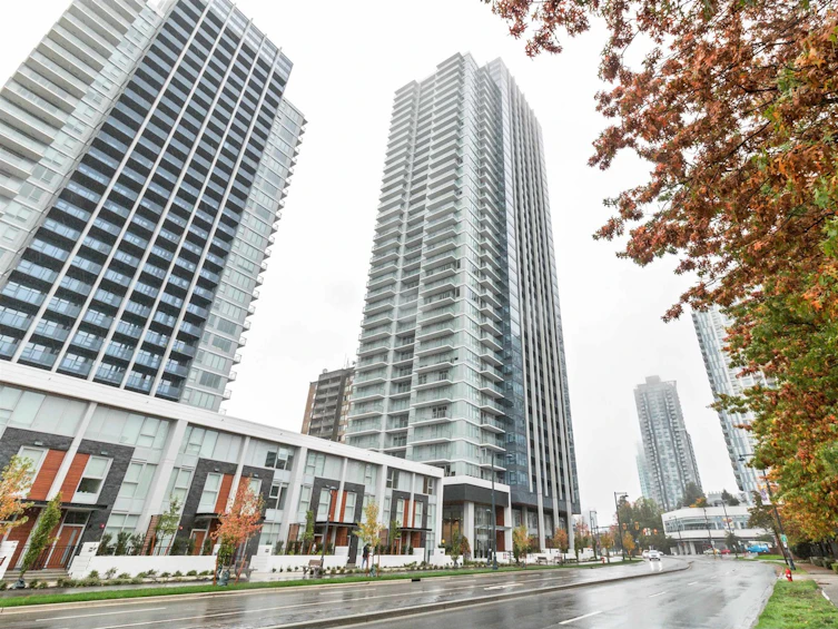 812-10448 University, Surrey, BC, V3T 0S7